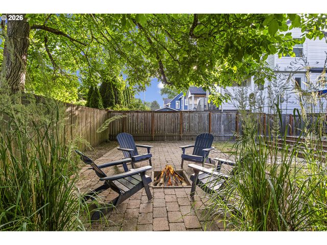 132 Ne COOK St, Portland, OR 97212