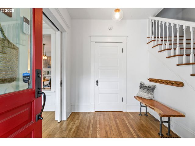 132 Ne COOK St, Portland, OR 97212