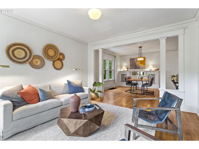 132 Ne COOK St, Portland, OR 97212