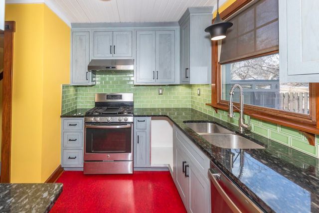 118 Linden Court, Ypsilanti City, MI 48197