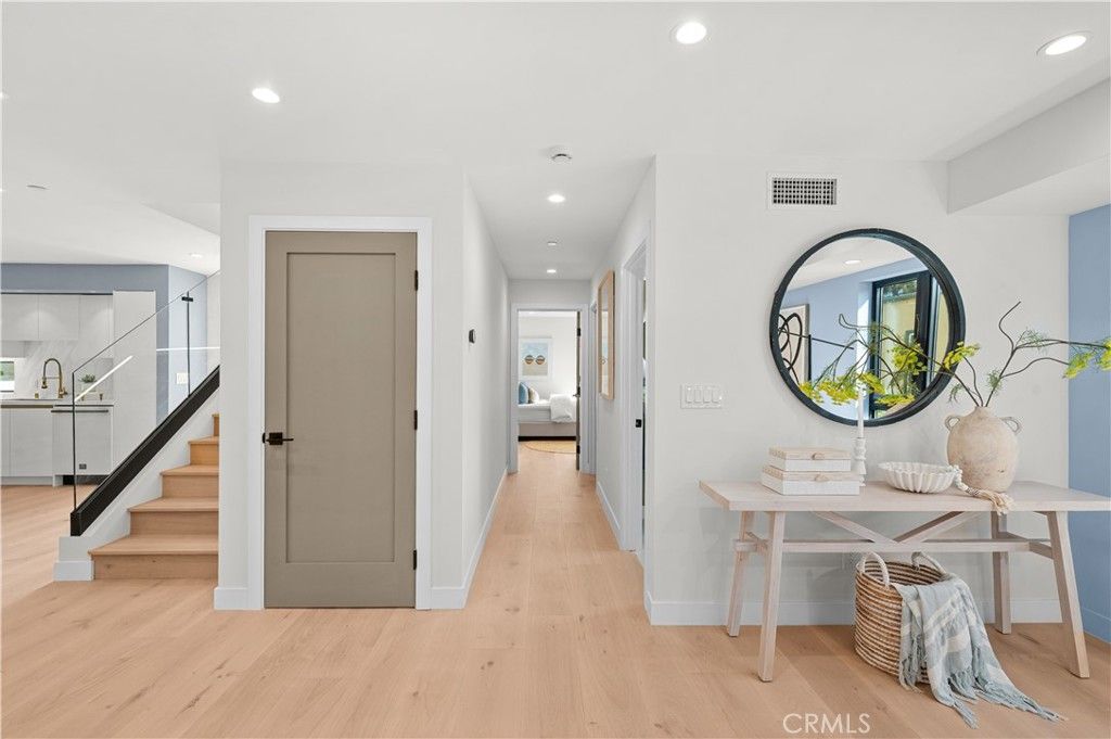 Image 23 of property listing at 2843 Stoner, Los Angeles, CA 90064