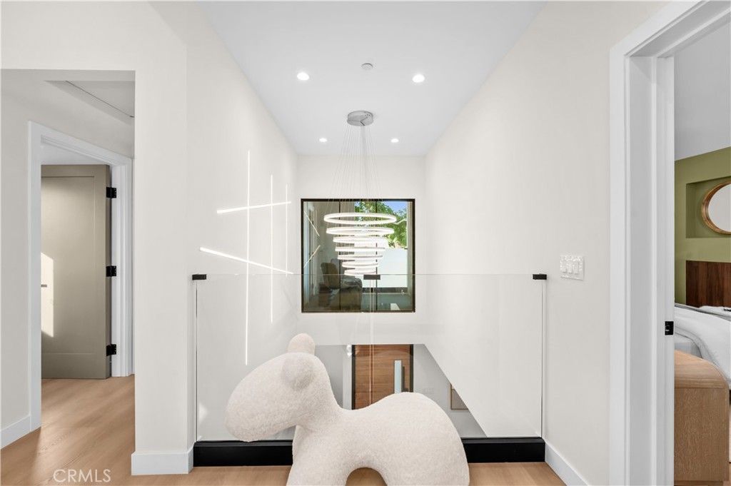 Image 31 of property listing at 2843 Stoner, Los Angeles, CA 90064