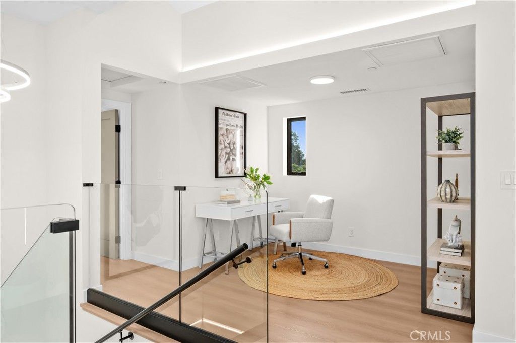 Image 38 of property listing at 2843 Stoner, Los Angeles, CA 90064