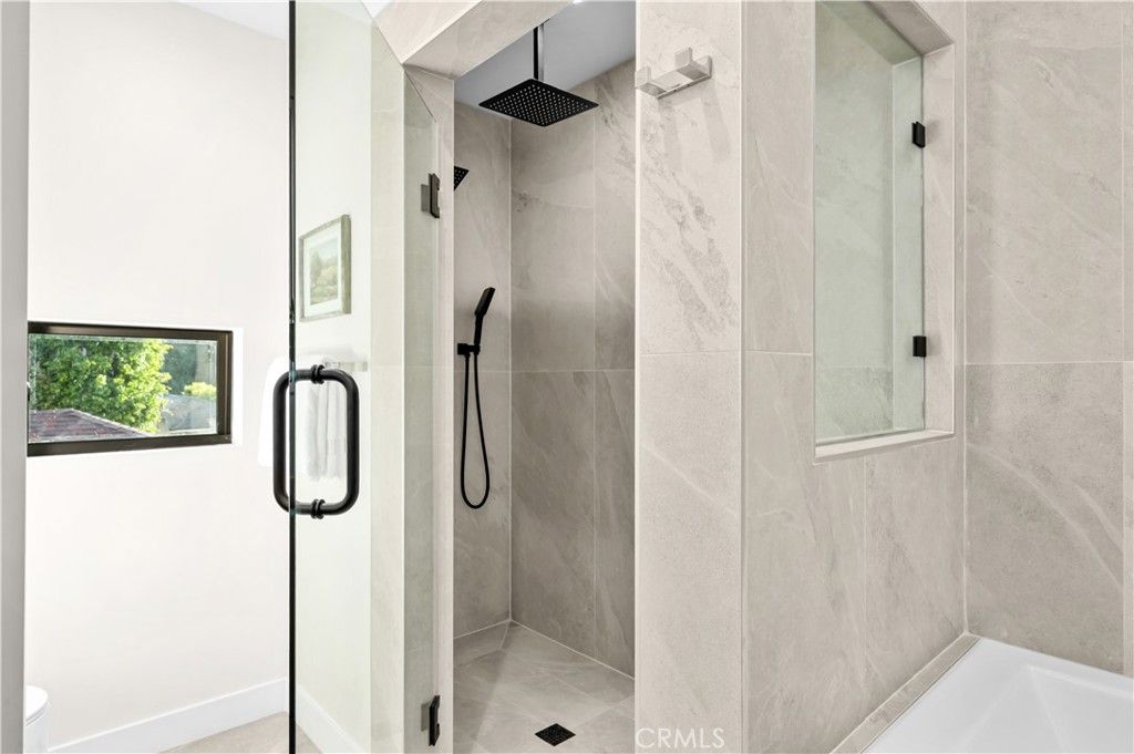 Image 42 of property listing at 2843 Stoner, Los Angeles, CA 90064