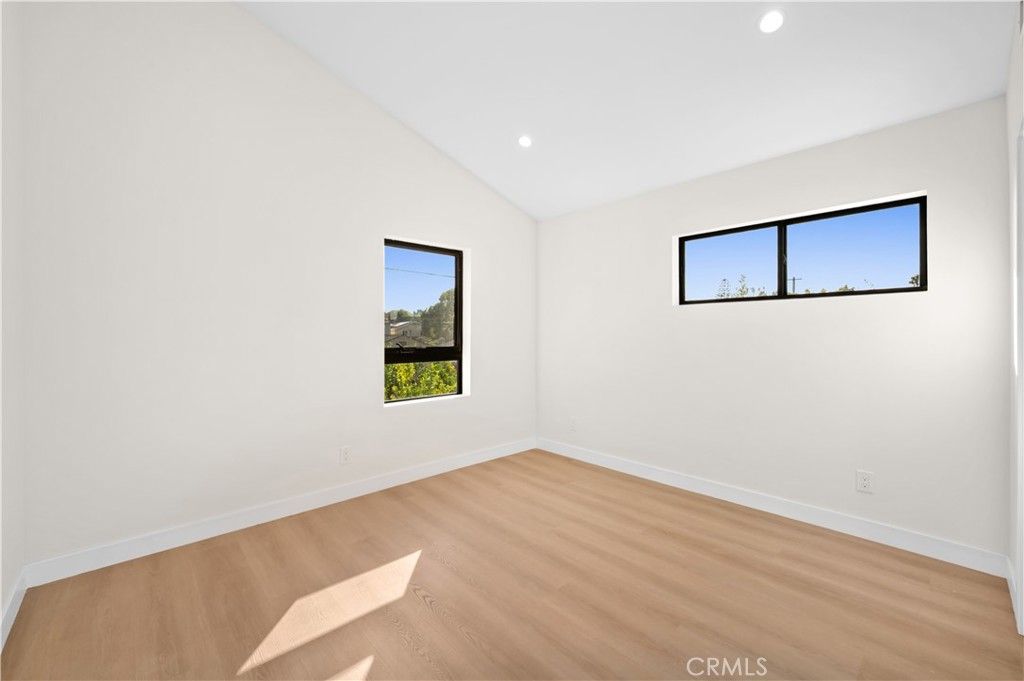 Image 48 of property listing at 2843 Stoner, Los Angeles, CA 90064