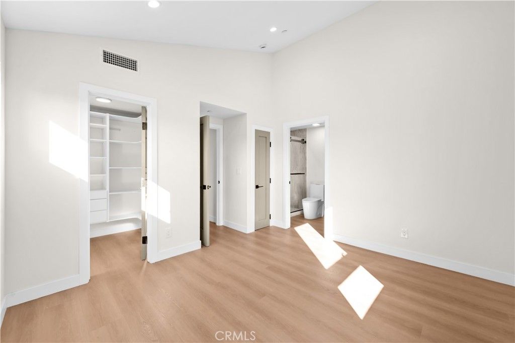Image 49 of property listing at 2843 Stoner, Los Angeles, CA 90064