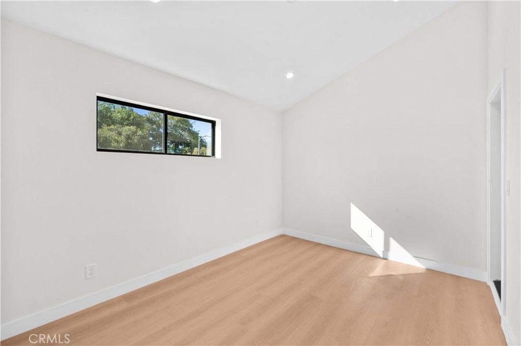 Image 51 of property listing at 2843 Stoner, Los Angeles, CA 90064