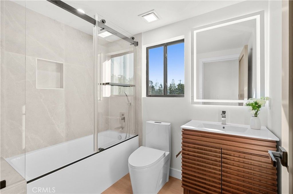 Image 53 of property listing at 2843 Stoner, Los Angeles, CA 90064