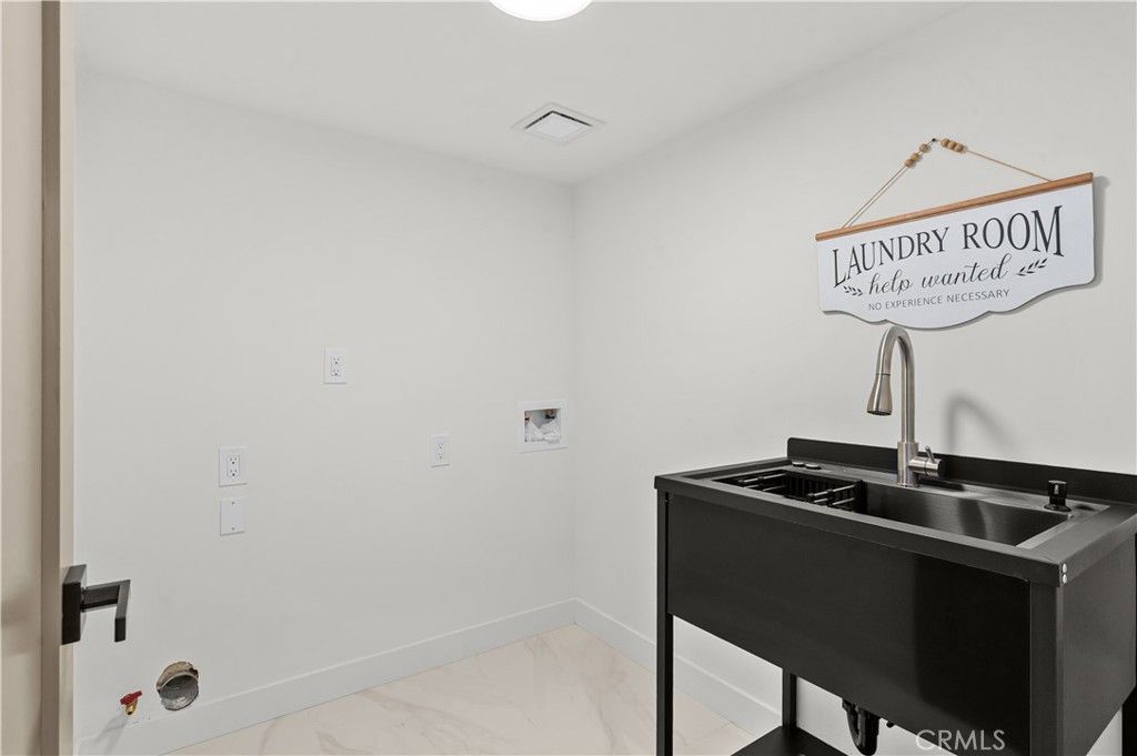 Image 58 of property listing at 2843 Stoner, Los Angeles, CA 90064