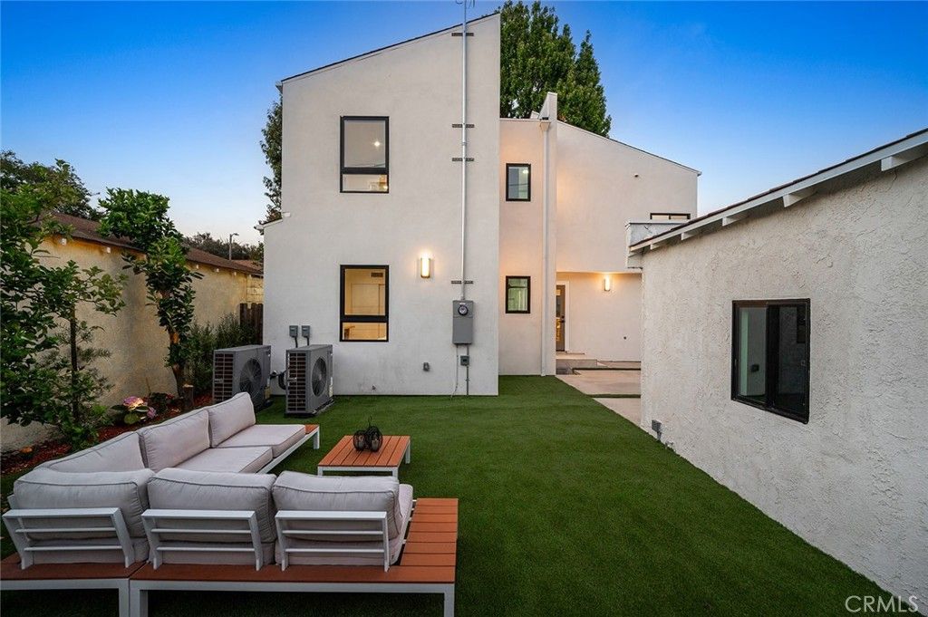 Image 63 of property listing at 2843 Stoner, Los Angeles, CA 90064