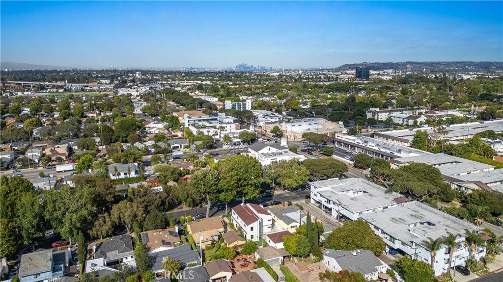 Image 72 of property listing at 2843 Stoner, Los Angeles, CA 90064