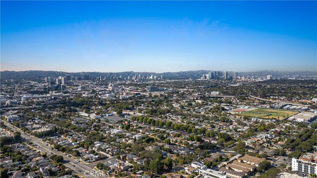 Image 74 of property listing at 2843 Stoner, Los Angeles, CA 90064