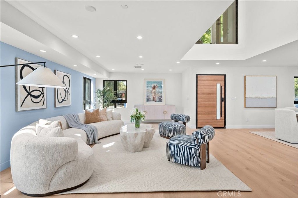 Image 9 of property listing at 2843 Stoner, Los Angeles, CA 90064