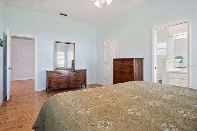 21617 QUEEN ELIZABETH COURT, Leesburg, FL 34748