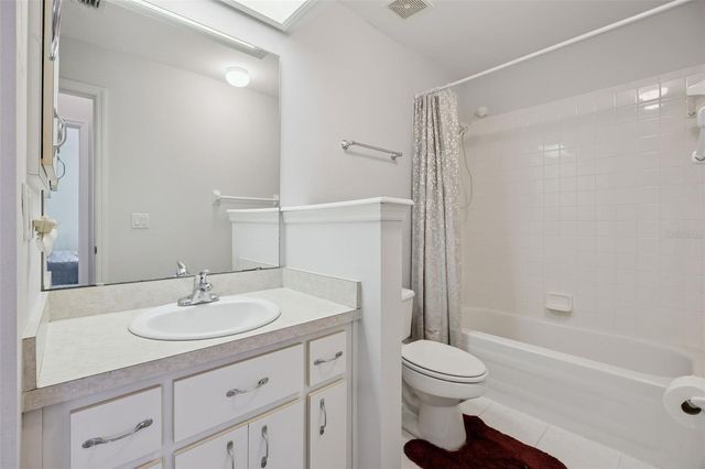 21617 QUEEN ELIZABETH COURT, Leesburg, FL 34748