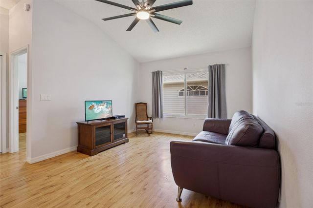 21617 QUEEN ELIZABETH COURT, Leesburg, FL 34748