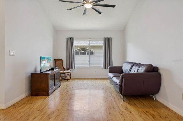 21617 QUEEN ELIZABETH COURT, Leesburg, FL 34748