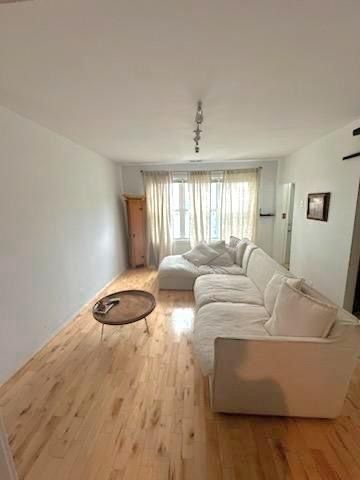 1628 W 21st Place 2, Chicago, IL 60608