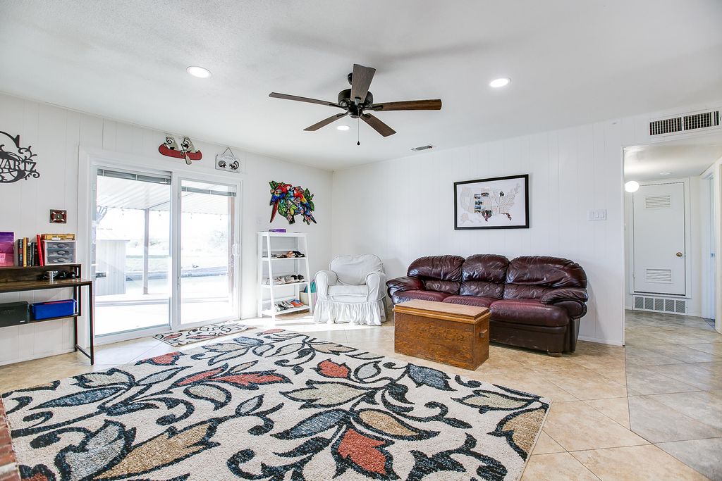 Image 21 of property listing at 1510 Loop Drive, San Angelo, TX 76904