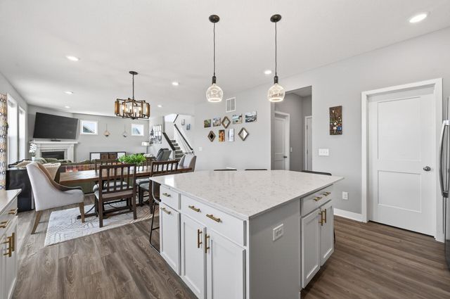 12997 Jewell Circle NE, Blaine, MN 55449