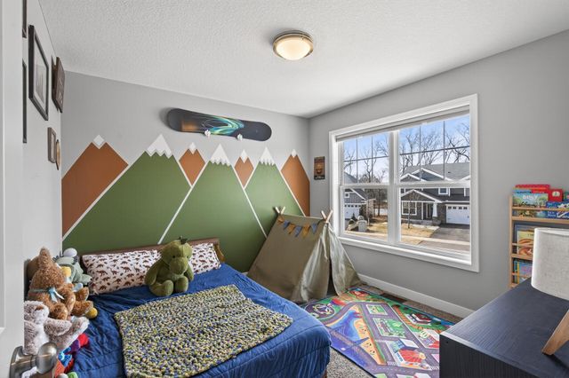 12997 Jewell Circle NE, Blaine, MN 55449