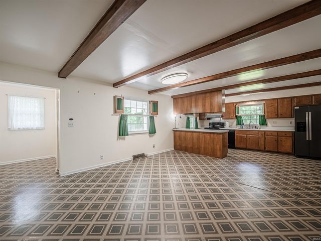 4844 N State Route 61, Boonville, IN 47601