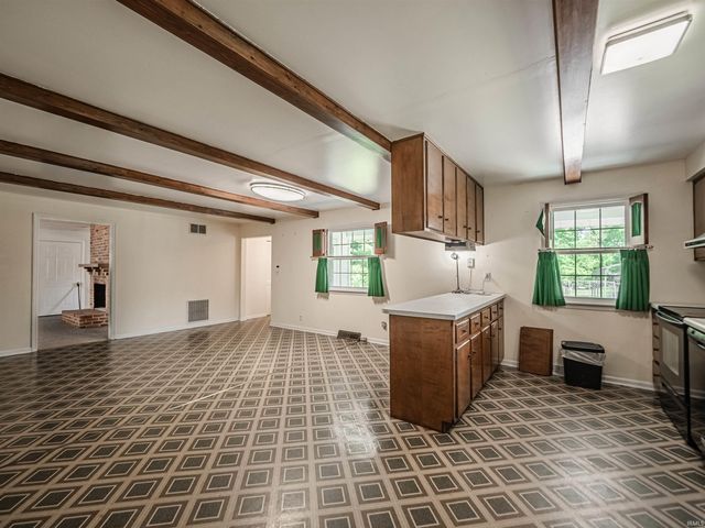 4844 N State Route 61, Boonville, IN 47601