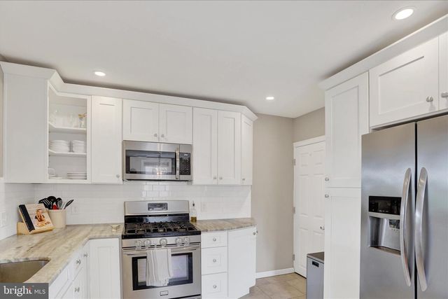605 WILLOWBROOK RD, Havertown, PA 19083