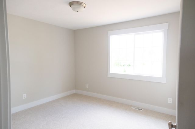 5565 Wing Avenue SE, Kentwood, MI 49512