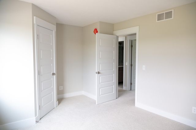 5565 Wing Avenue SE, Kentwood, MI 49512