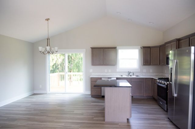 5565 Wing Avenue SE, Kentwood, MI 49512