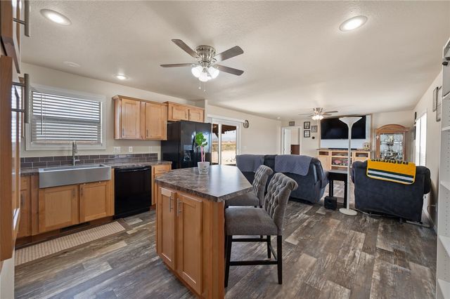 11330 Ali Chuk Road, Yucca, AZ 86438