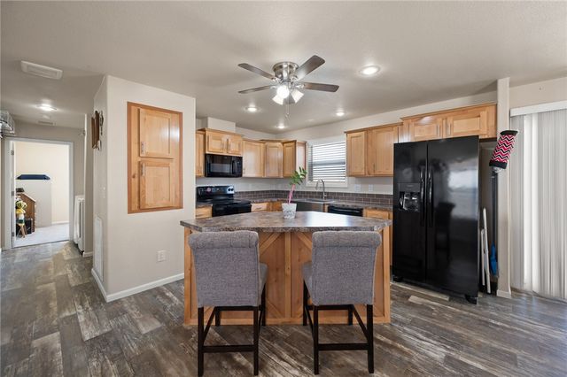 11330 Ali Chuk Road, Yucca, AZ 86438