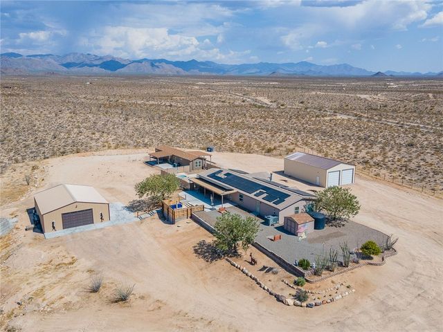 11330 Ali Chuk Road, Yucca, AZ 86438