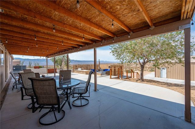 11330 Ali Chuk Road, Yucca, AZ 86438