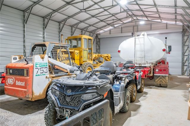 11330 Ali Chuk Road, Yucca, AZ 86438