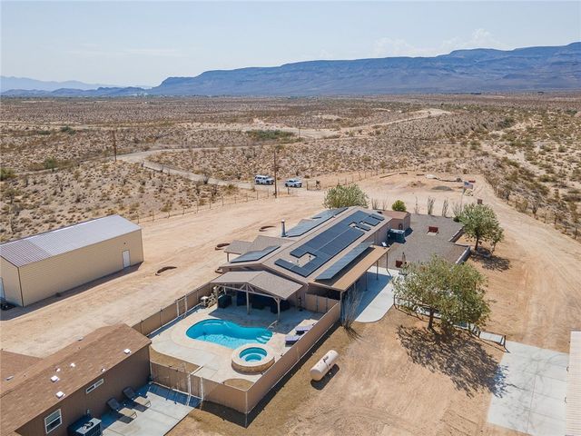 11330 Ali Chuk Road, Yucca, AZ 86438