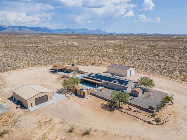 11330 Ali Chuk Road, Yucca, AZ 86438
