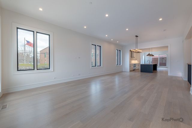 901 W Cullerton Street 1, Chicago, IL 60608