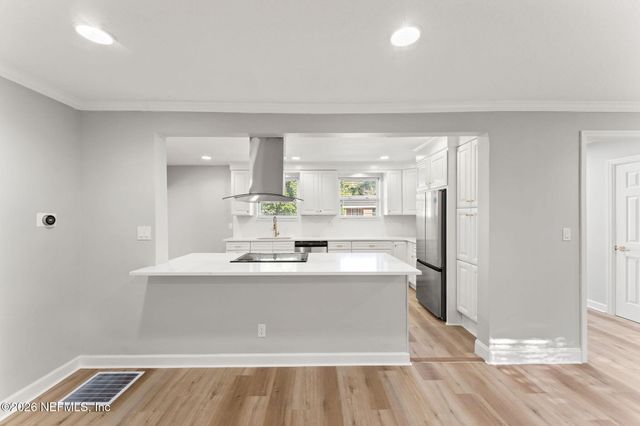 1554 SHIRL Lane, Jacksonville, FL 32207