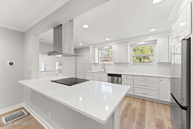 1554 SHIRL Lane, Jacksonville, FL 32207