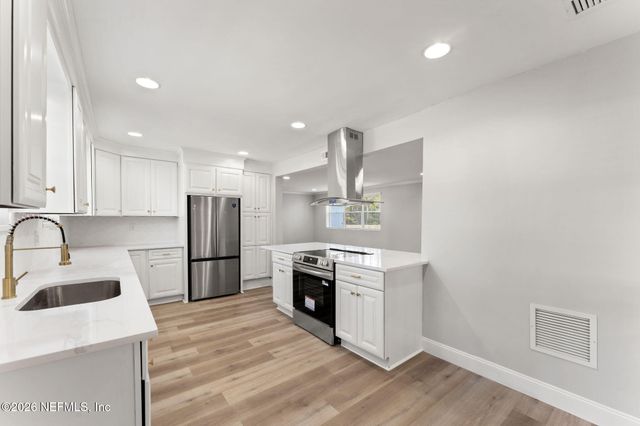 1554 SHIRL Lane, Jacksonville, FL 32207