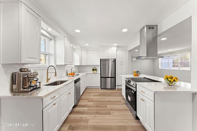 1554 SHIRL Lane, Jacksonville, FL 32207