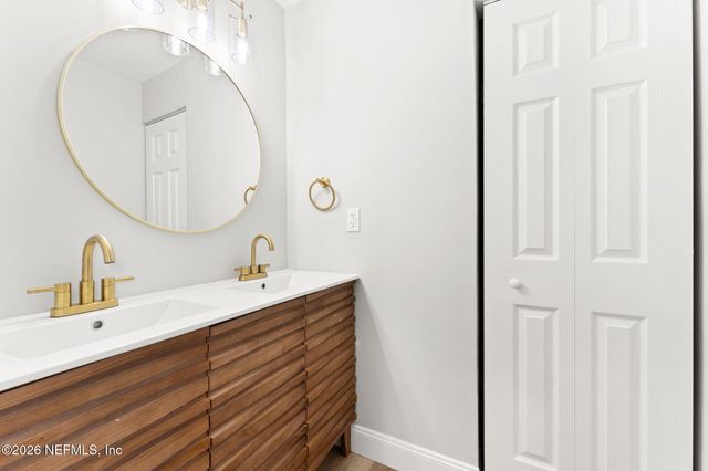 1554 SHIRL Lane, Jacksonville, FL 32207