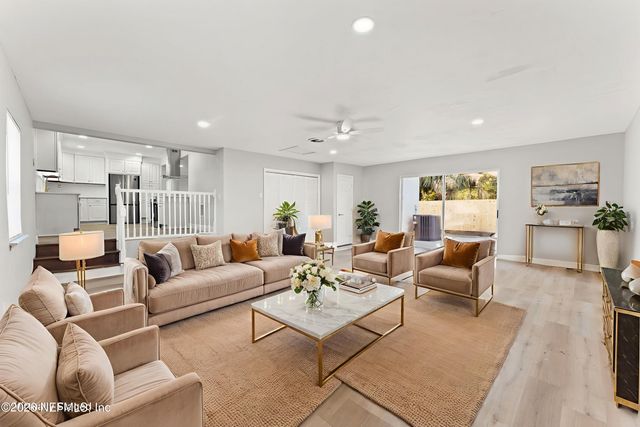 1554 SHIRL Lane, Jacksonville, FL 32207