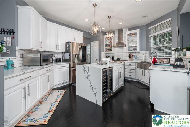 1215 Ciara Drive, Bethlehem City, PA 18017