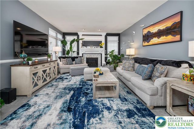 1215 Ciara Drive, Bethlehem City, PA 18017