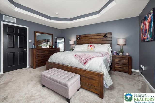 1215 Ciara Drive, Bethlehem City, PA 18017