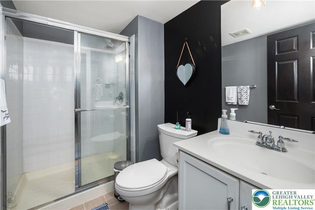 1215 Ciara Drive, Bethlehem City, PA 18017