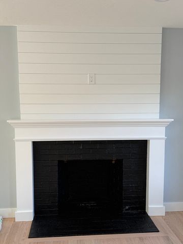 35 Claulise Ln, Mashpee, MA 02649